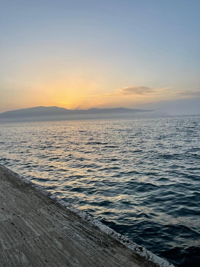 Apartmán Sunset House Aurora&Ersi Orikumi Exteriér fotografie